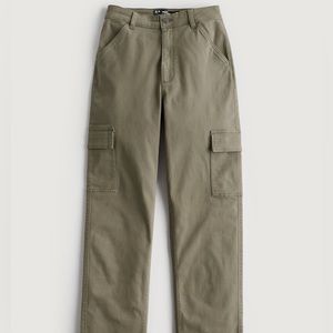 Hollister ultra high rise Cargo pants!